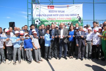 YAYLAKLI GENÇLER SPOR SAHASINA