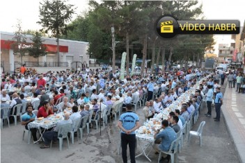 HİLVANLILAR, KARDEŞLİK SOFRASINDA