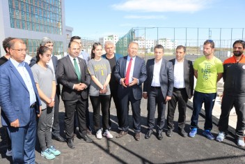 TTF BAŞKANI DURMUŞ, TENİS DÜNYASINA HAYRAN