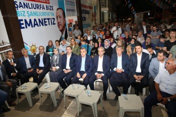 KARAKÖPRÜDE COŞKULU SEÇİM BÜROSU