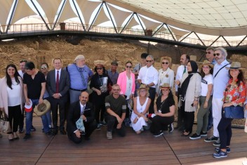 ORTAYLI VE SABANCI