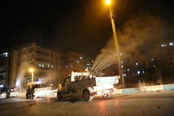 HALİLİYE’DE, İLAÇLAMA ÇALIŞMALARINDA YOĞUN GECE