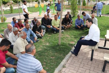 BAŞKAN BAYDİLLİ PERSONELLE YER SOFRASINDA