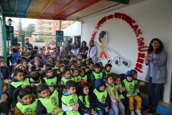 KARAKÖPRÜ’DE ÇOCUKLAR KUKLA GÖSTERİSİYLE
