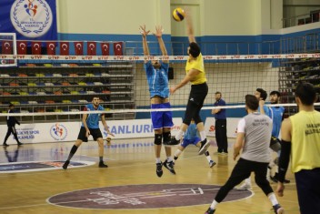 HALİLİYE VOLEYBOL TAKIMI, NİKSAR MAÇINA