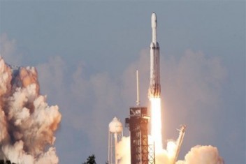 SpaceX Falcon Heavy ikinci defa