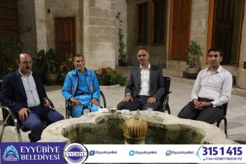 BAŞKAN KUŞ, TEMİZLİK PERSONELİNİ