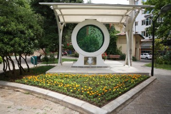 PEYZAJ ÇALIŞMALARI İLE HALİLİYE BELEDİYESİ PARKLARI