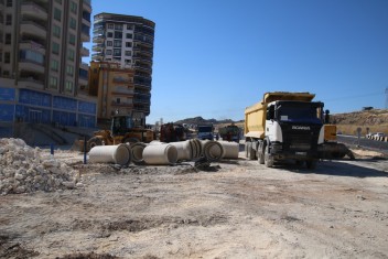 BÜYÜKŞEHİR’DEN ÇEVİK KUVVET KAVŞAĞINDA
