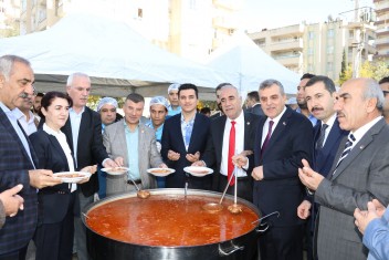 ALİBABA HAYRATI BİNLERİ KARAKÖPRÜ’DE