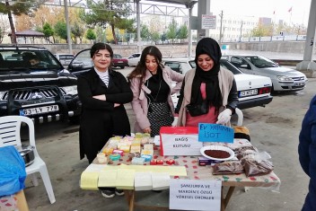 HARRAN ÜNİVERSİTESİ ÖĞRENCİLERİNDEN ANLAMLI
