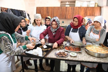 YÖRESEL YEMEK KURSU