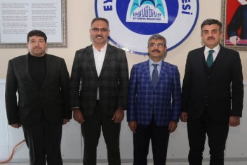 BAKAN YARDIMCISI BAĞLI, BAŞKAN KUŞ’U YENİ HİZMET BİNASINDA ZİYARET