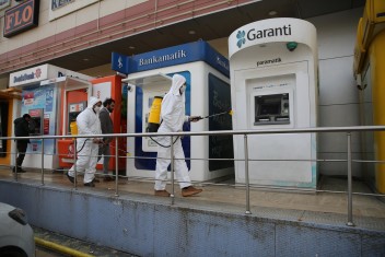 HALİLİYE’DE ATM’LER DEZENFEKTE