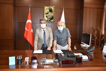 HARRAN ÜNİVERSİTESİ TARIMA YÖN VERMEYE DEVAM