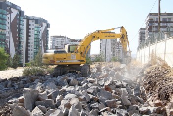 KARAKÖPRÜDE HUMMALI YOL