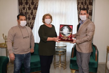 BAŞKAN BAYDİLLİ’DEN ÖĞRETMENLER GÜNÜNDE ANLAMLI