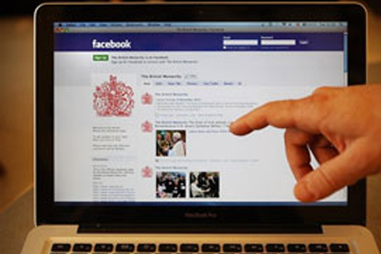 Facebooktan otomatik mesaj!