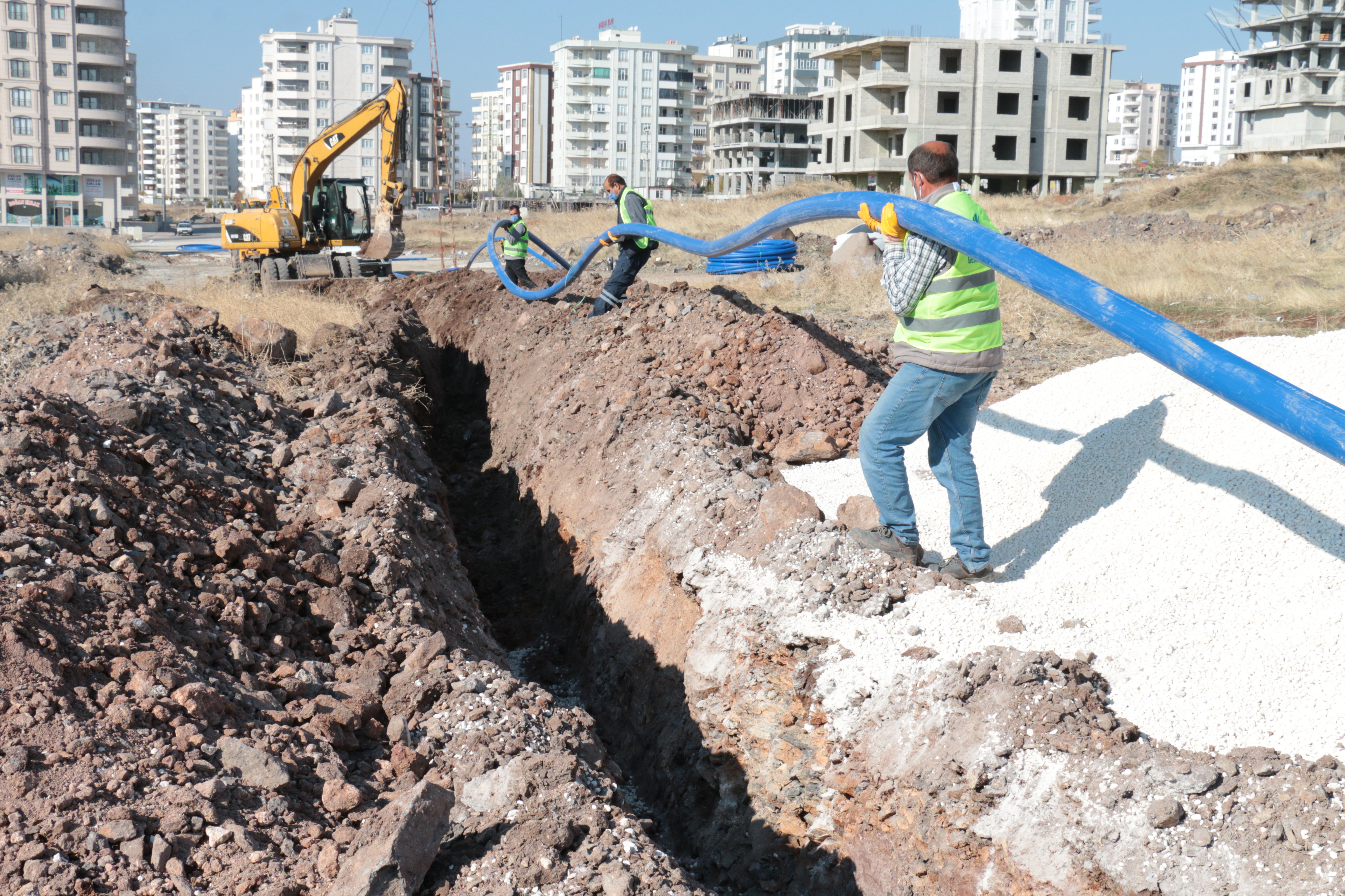 ŞUSKİ, KESİNTİSİZ İÇME SUYU TEMİNİ İÇİN SAHADA