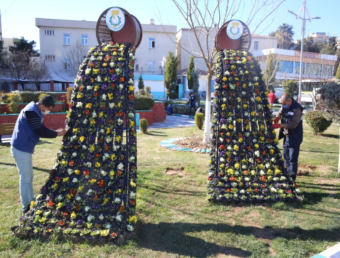 HALİLİYE’DEKİ PARKLARDA BAHAR ÇALIŞMALARI