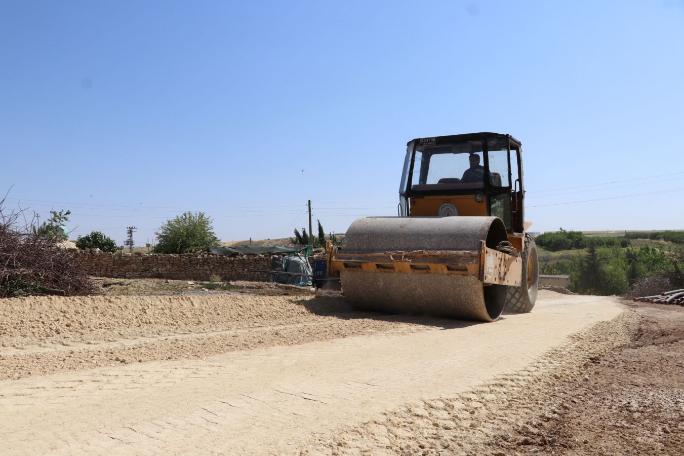 YOL HİZMETİ TAM GAZ SÜRÜYOR