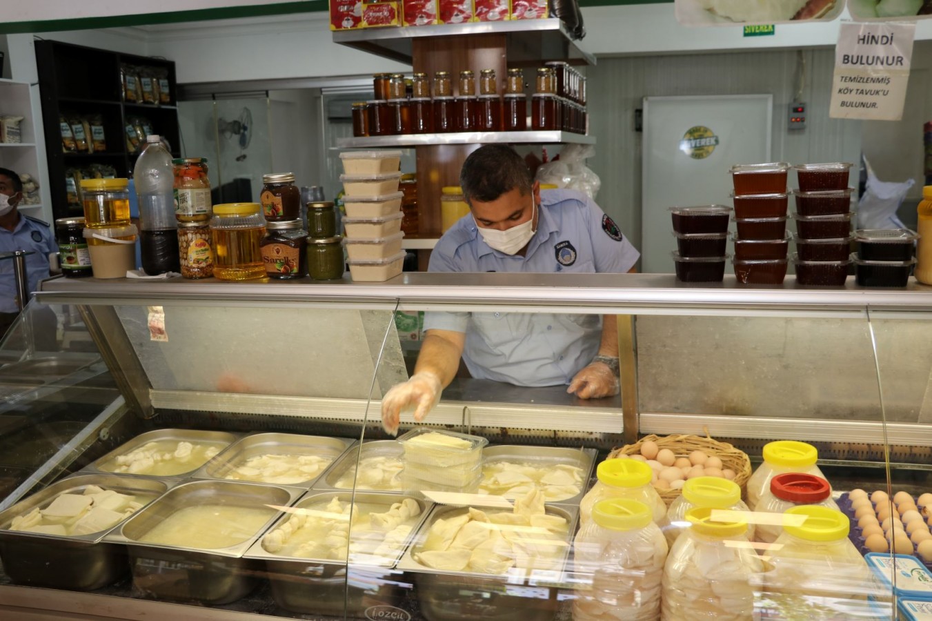 KARAKÖPRÜ’DE ZABITA EKİPLERİ HALK SAĞLIĞI İÇİN SAHADA