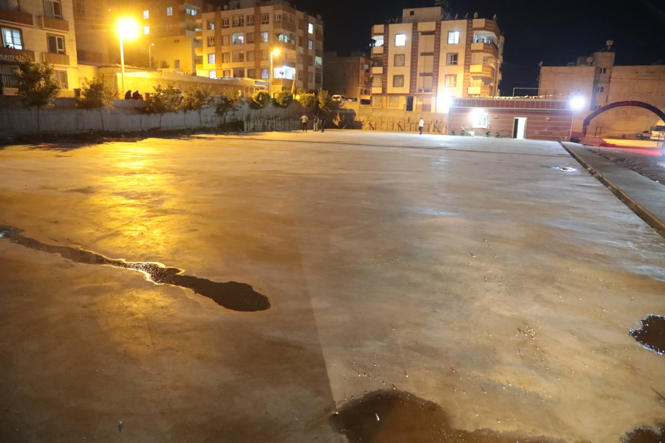 BAŞKAN KUŞ, KAPALI SEMT PAZARI YAPIMINI YERİNDE İNCELEDİ.