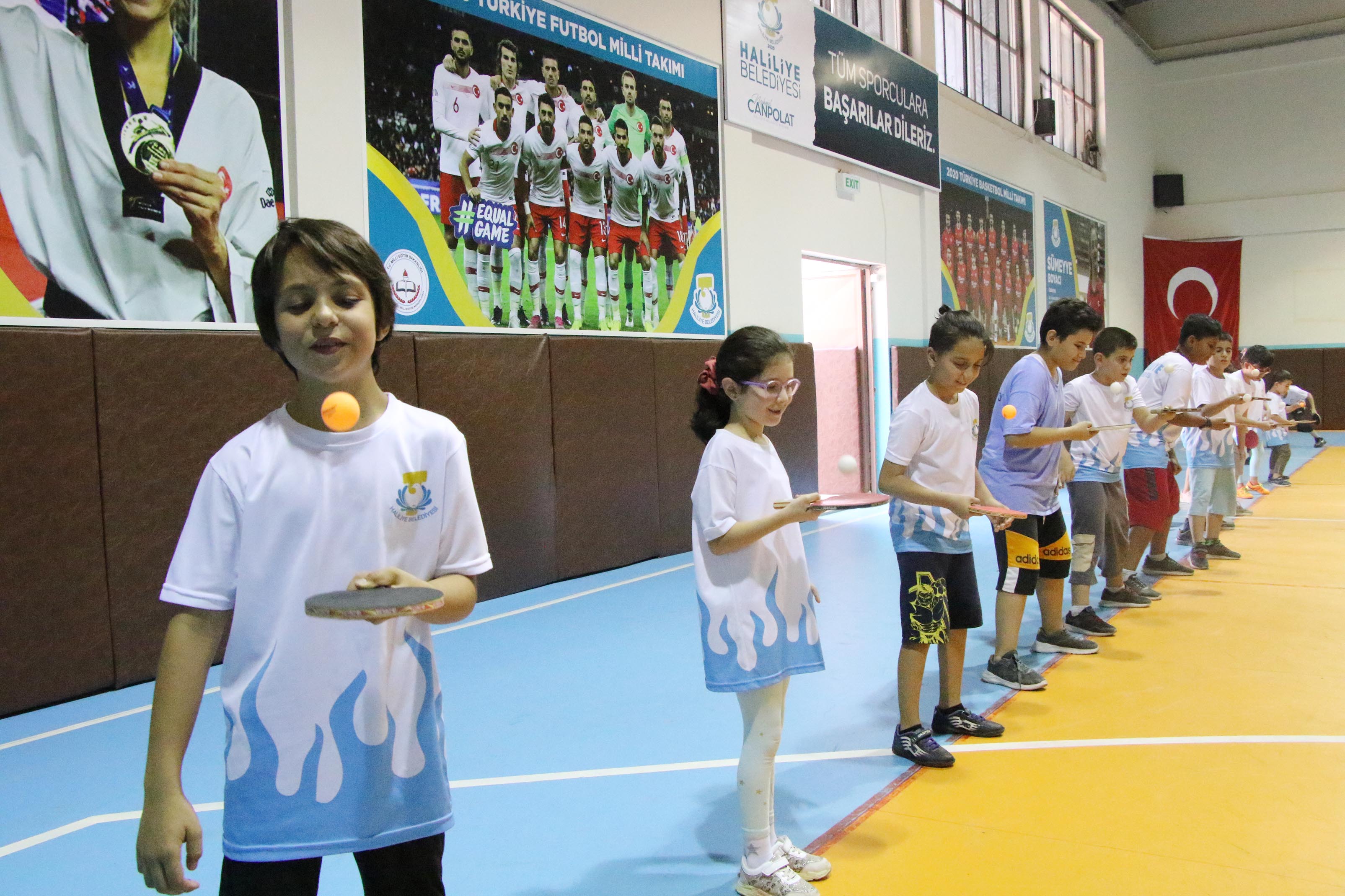 HALİLİYE’DE MASA TENİSİ KURSUNA ÇOCUKLARDAN YOĞUN İLGİ