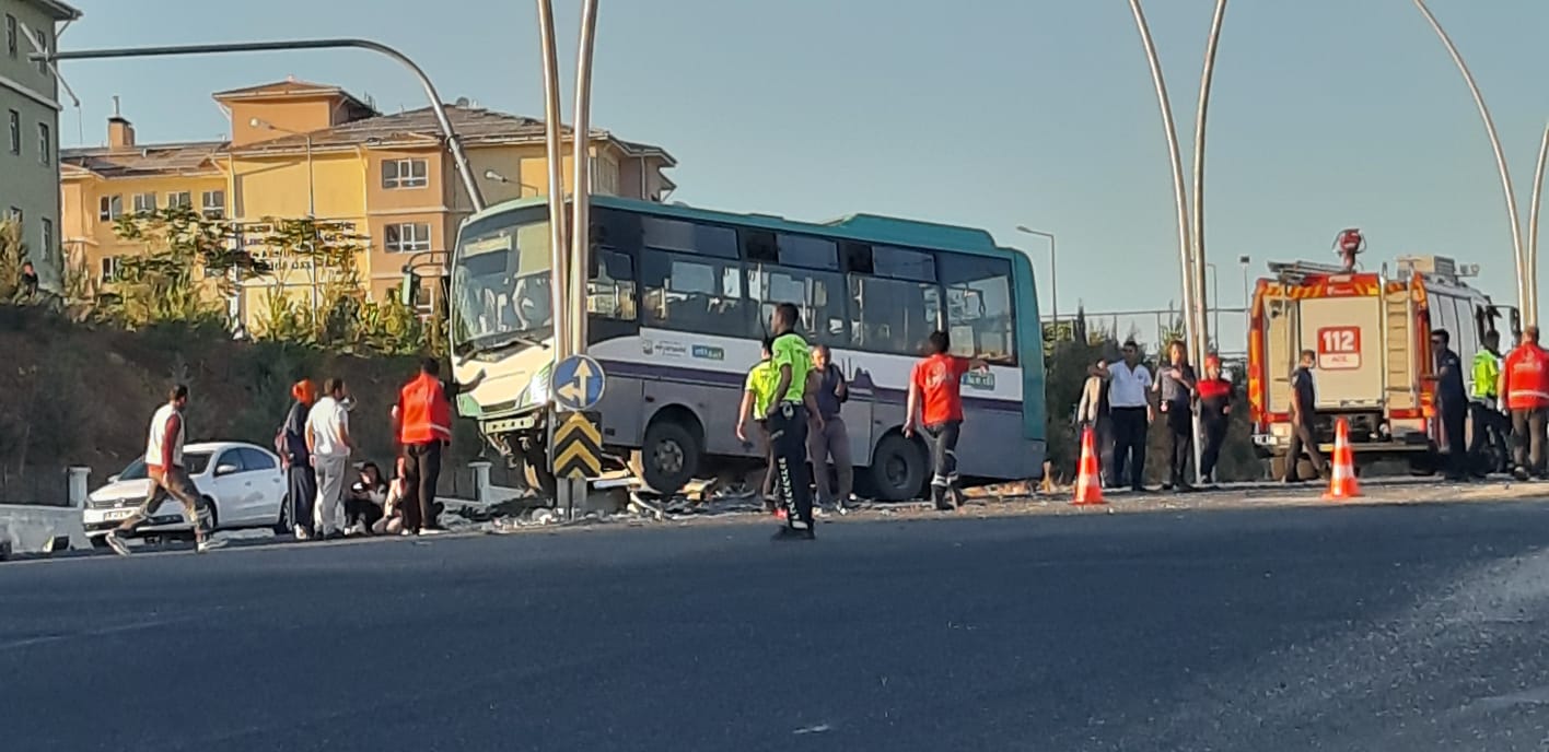 ŞANLIURFA'DA TRAFİK KAZASI
