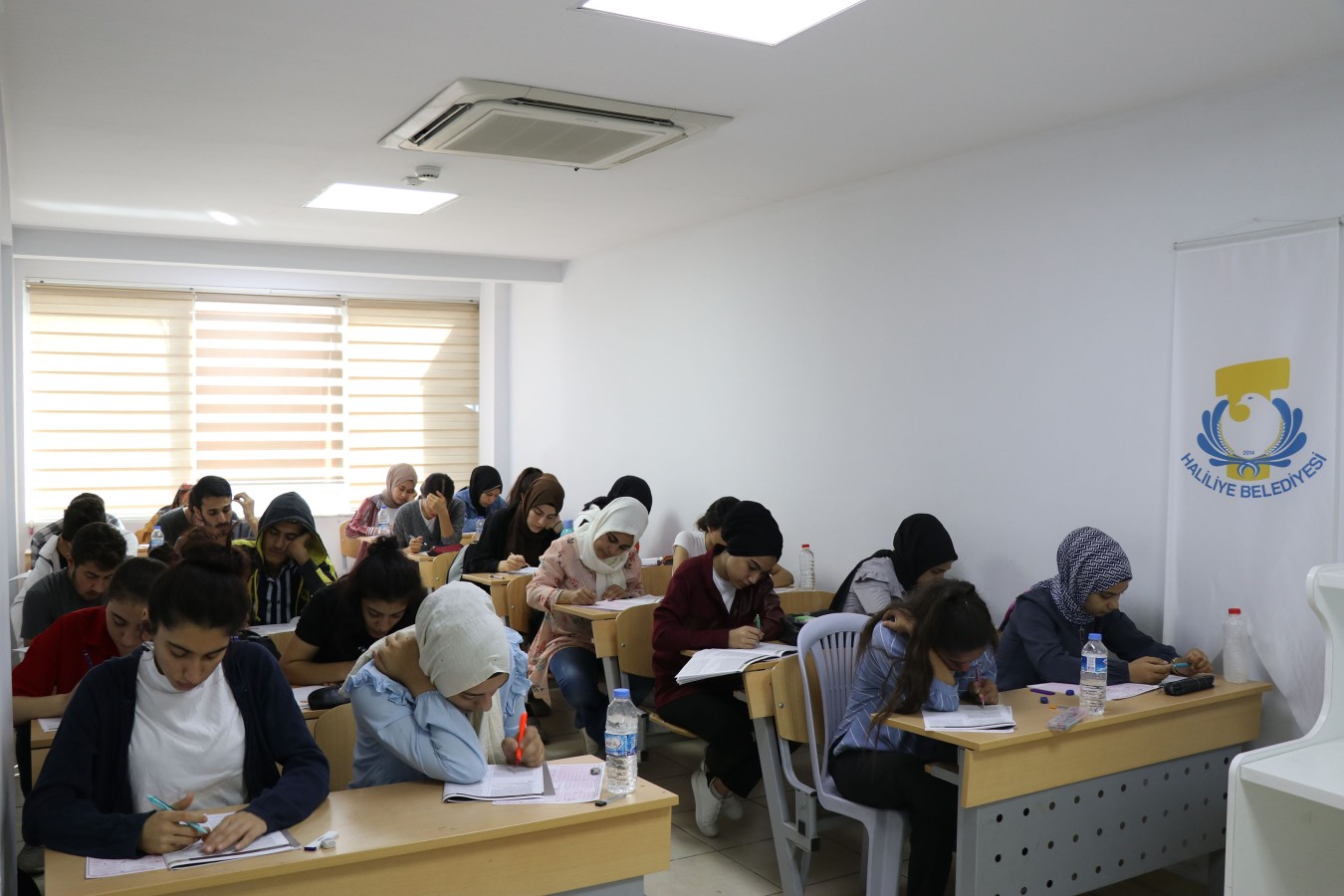 ÖĞRENCİLER SUNULAN İMKANLAR İÇİN BAŞKAN CANPOLAT’A TEŞEKKÜR ETTİ