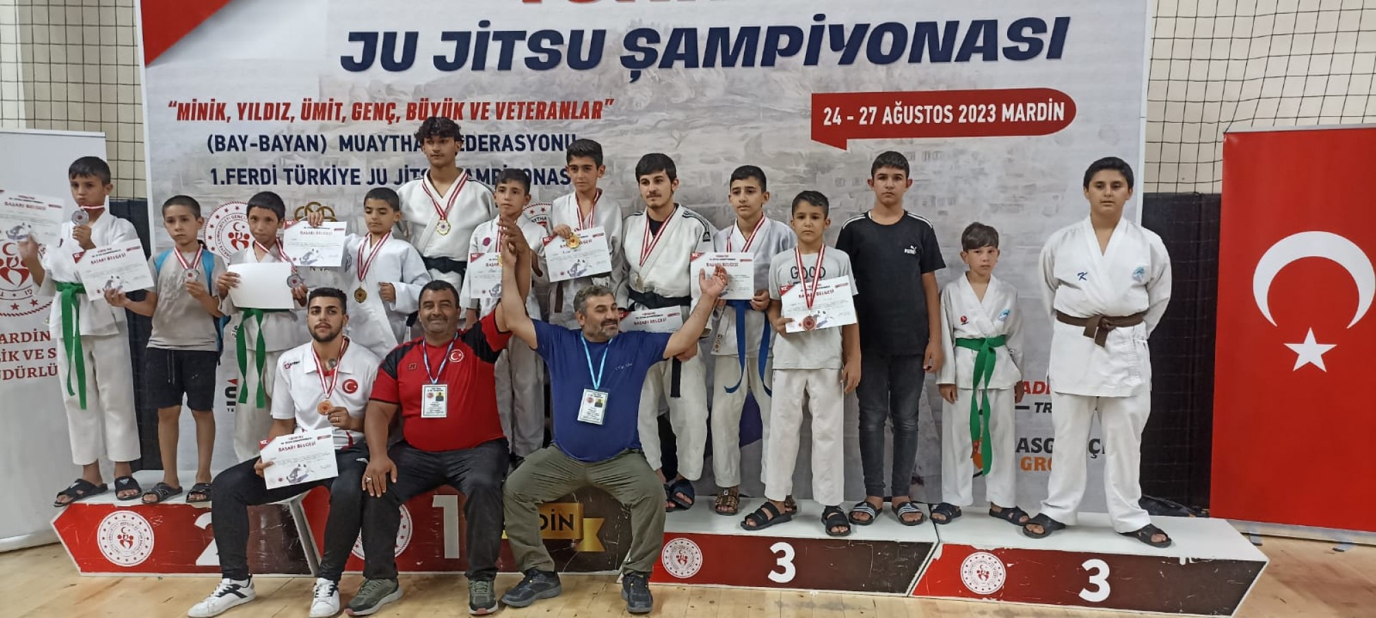 EYYÜBİYELİ MİNİKLER ŞAMPİYONLUK GETİRDİ