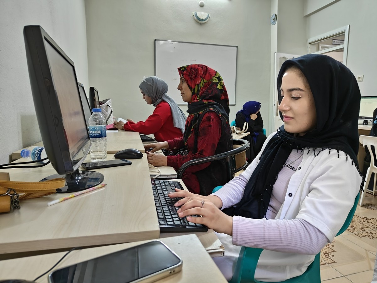 EYYÜBİYELİ KADINLAR DEĞİŞİMİ YAŞIYOR