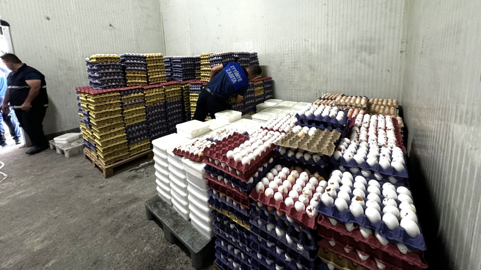 EYYÜBİYE ZABITA EKİPLERİ TÜM ŞEHRİN SAĞLIĞINI KORUYOR