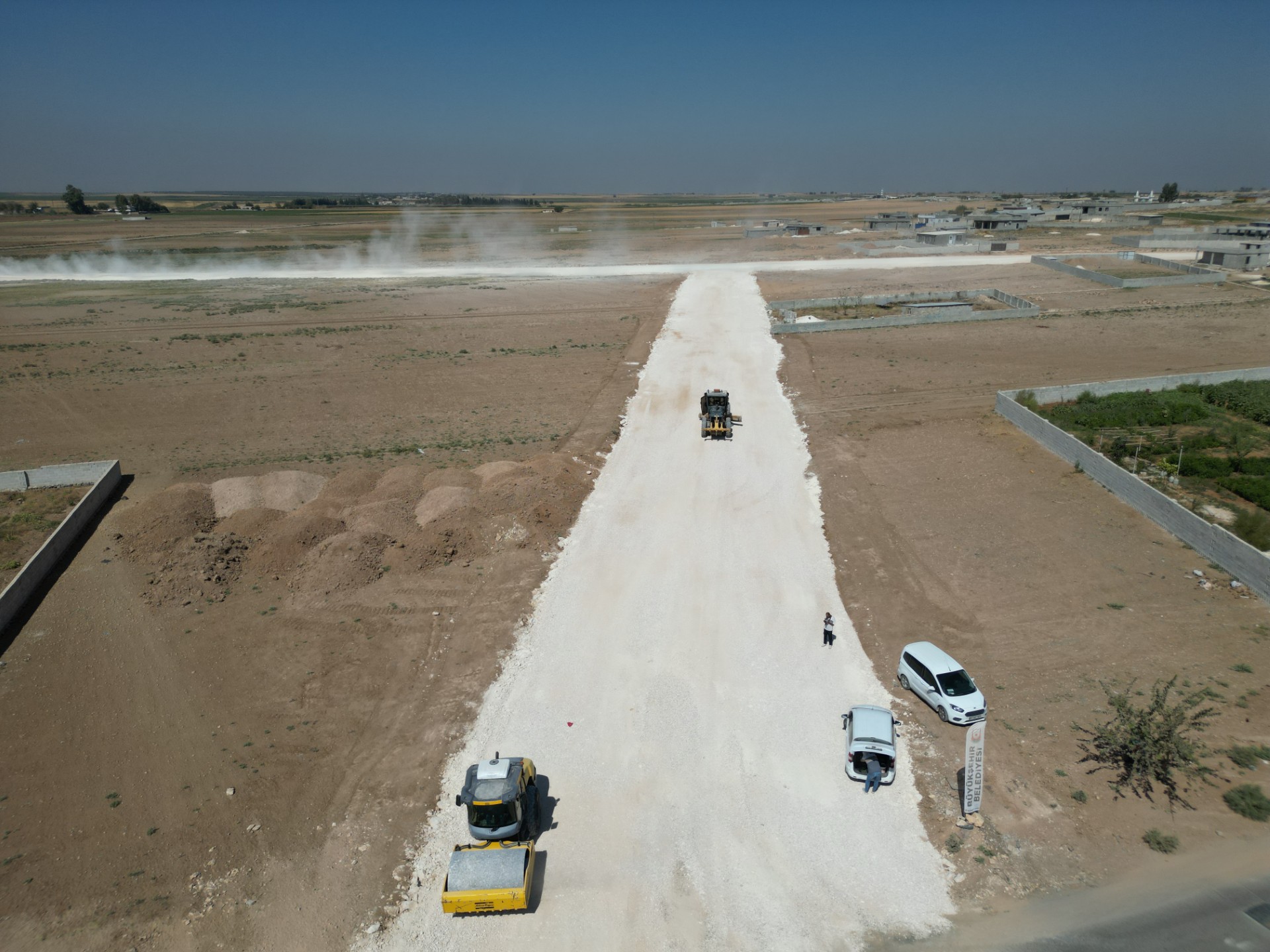 BÜYÜKŞEHİR, AKÇAKALE’DE ULAŞIMI GÜÇLENDİRİYOR 