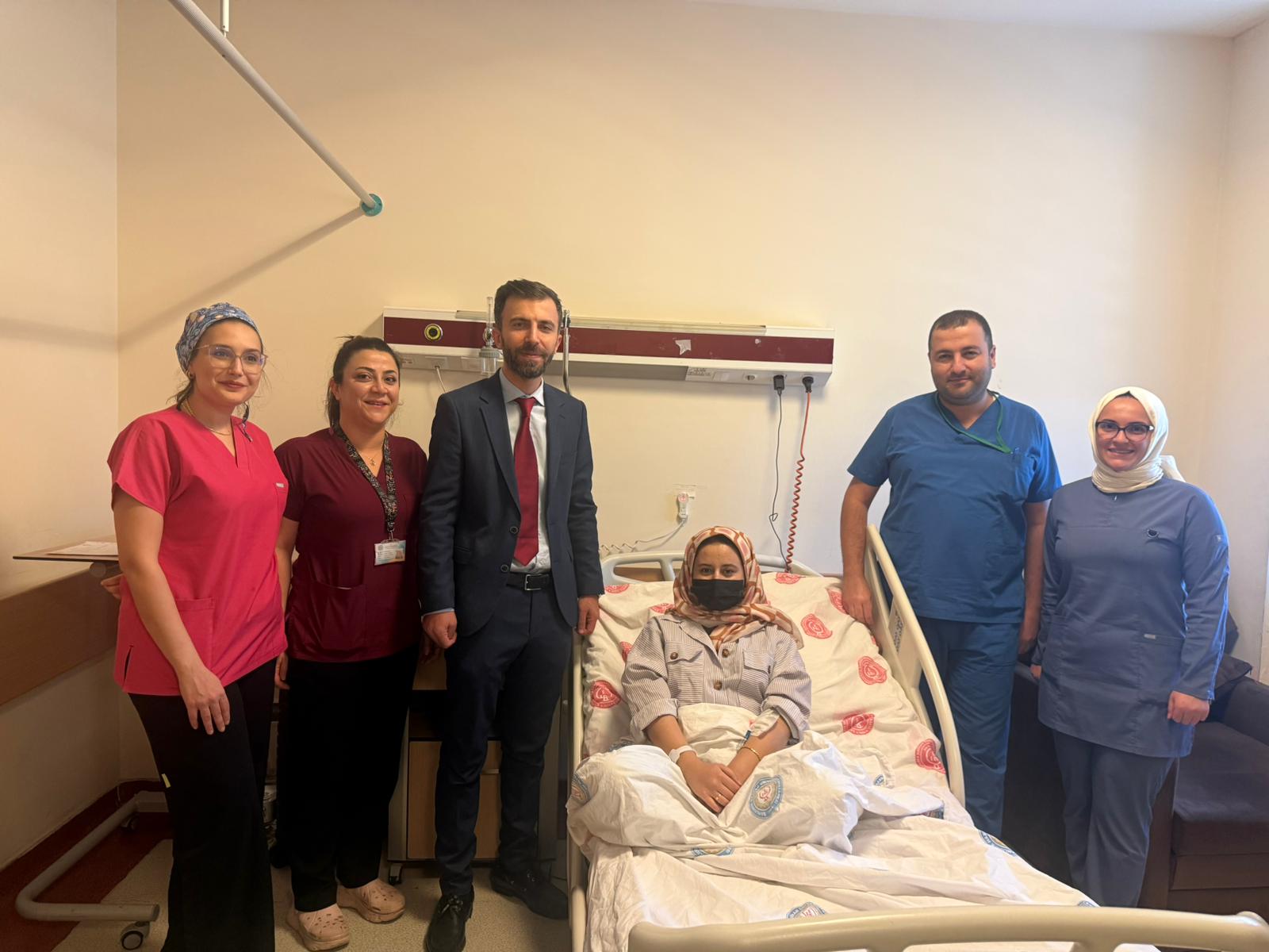 NADİR GÖRÜLEN OHVIRA SENDROMUNDA BAŞARILI CERRAHİ MÜDAHALE