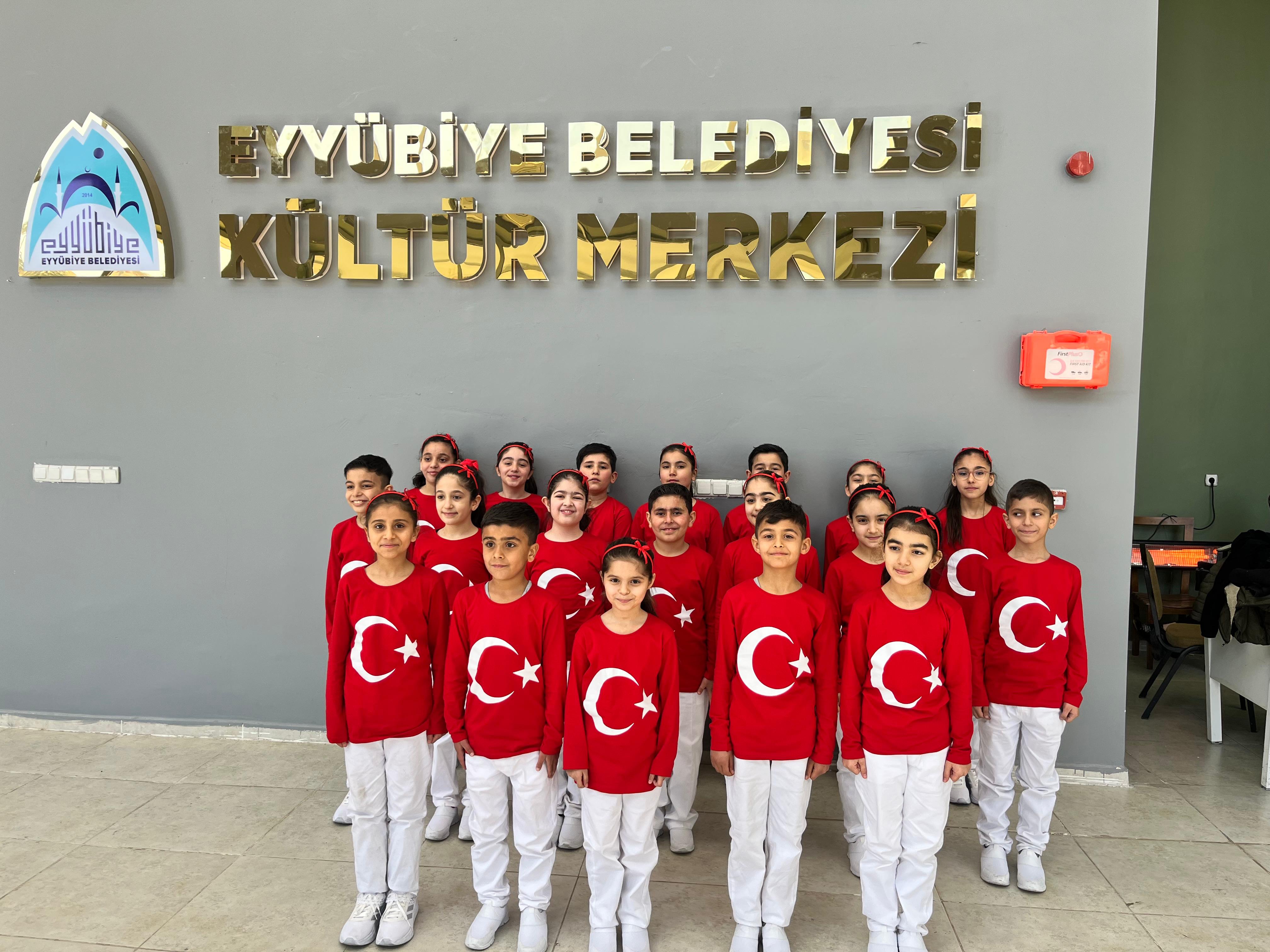 AKŞEMSETTİN İLKÖĞRETİM OKULU EYYÜBİYE BİRİNCİSİ OLDU.