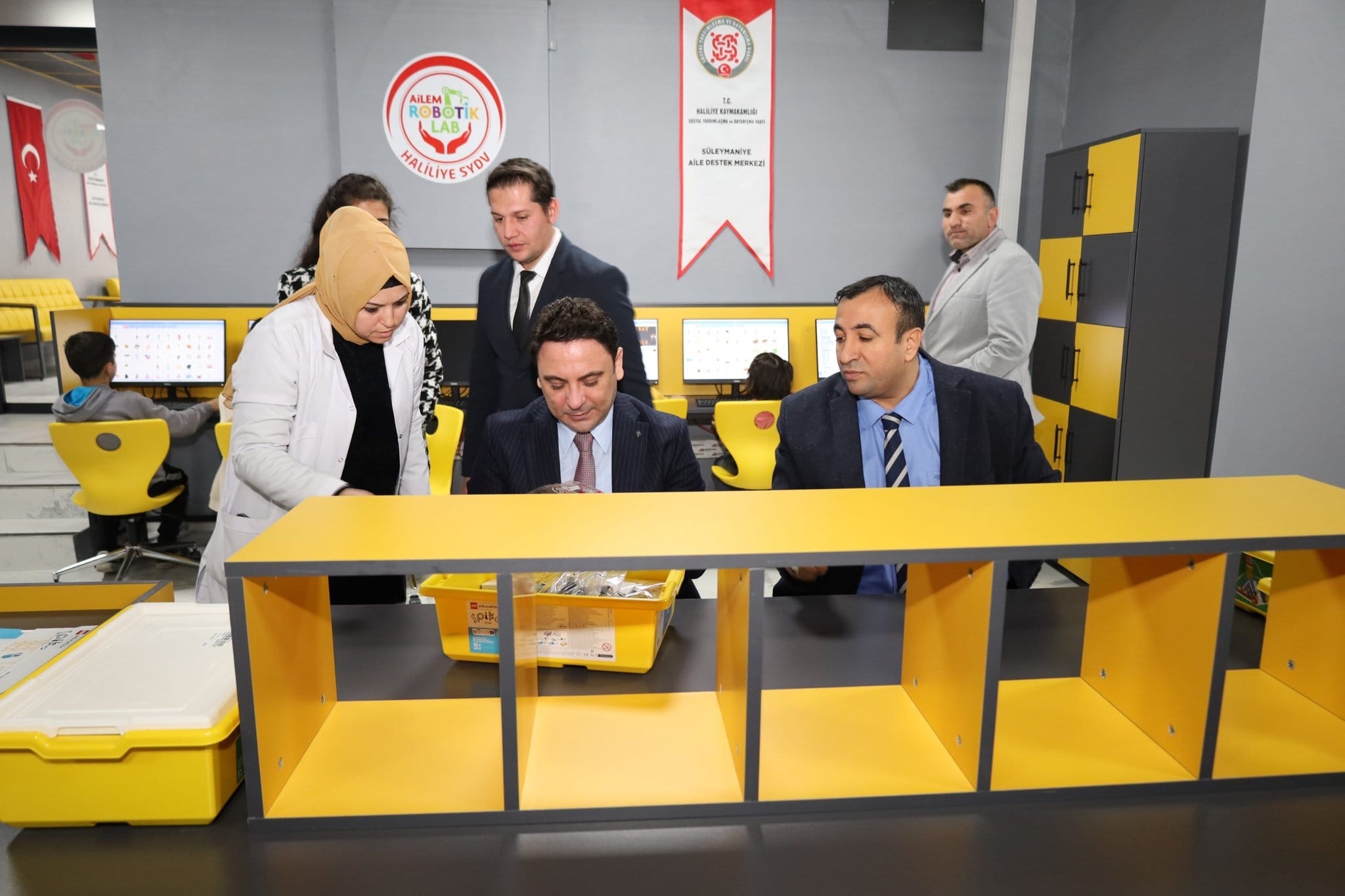 Şanlıurfa’da Bir İlk: Robotik Kodlama Atölyesine Kaymakam Şahin’den Ziyaret