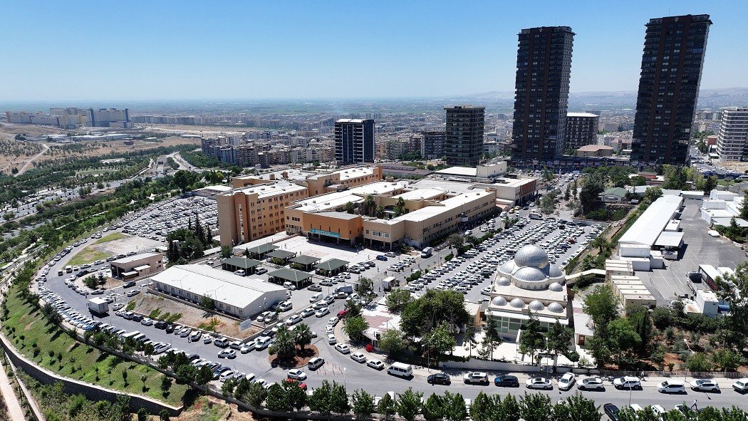 Hastanede Bir İlk: Omurga Kırıklarında Minimal İnvaziv Cerrahi Dönemi
