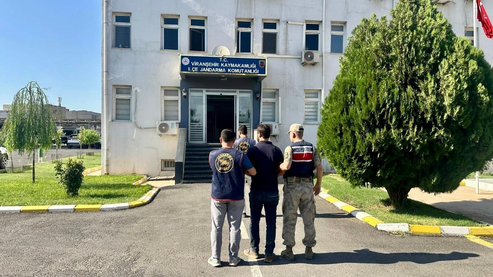 Şanlıurfa’da 8 Yıl 3 Ay Kesinleşmiş Hapis Cezası Bulunan Şahıs Yakalandı