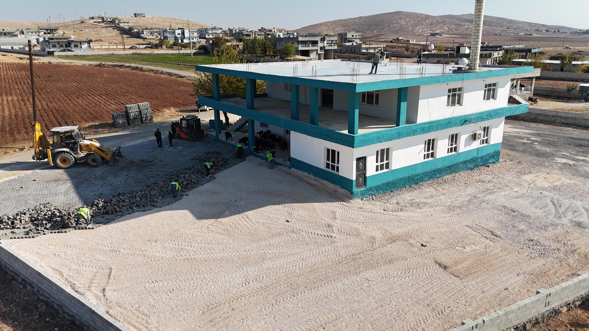 HALİLİYE BELEDİYESİ, ŞENOCAK MAHALLESİ’Nİ MODERNİZE EDİYOR