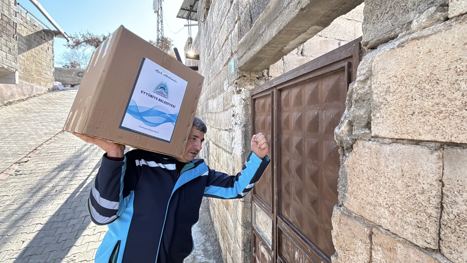 Eyyübiye’de Yetim Evleri Şen Oldu